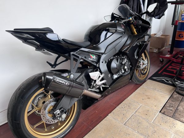 Hindle full exhaust system Carbon Evo CBR1000RRR 2023-2024 - Image 4